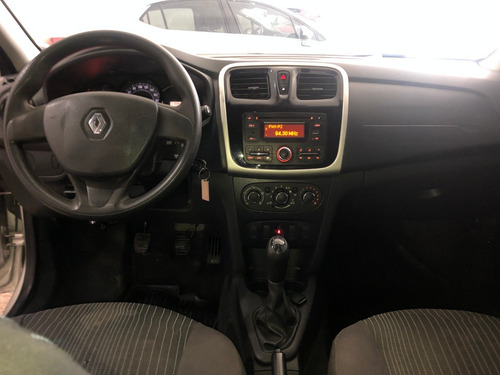 Renault Logan 1.6 Authentique Plus Full Gnc 2017 Financiamos