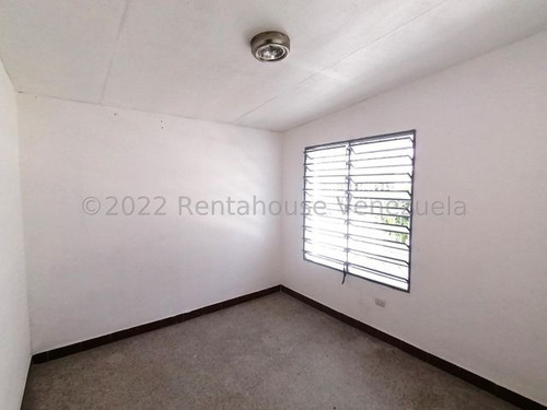 Imagen 9 de 30 de Casas Comercial En Alquiler En Zona Este Nueva Segovia Barquisimeto #23-6730 Daniela Linarez 04245390659