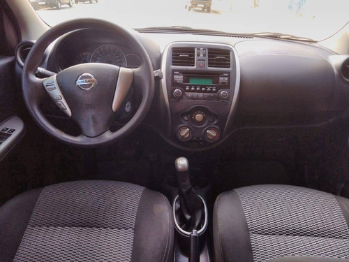 Imagem 8 de 10 de Nissan March 1.6 Sv 16v Flex 4p Manual