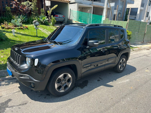 Jeep Renegade 1.8 Flex Aut. 5p