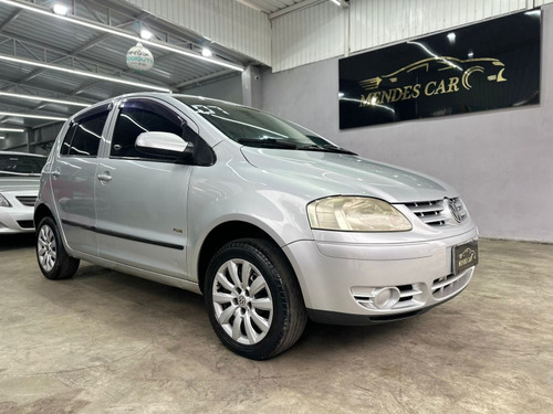 Volkswagen Fox 1.6 Plus Total Flex 5p