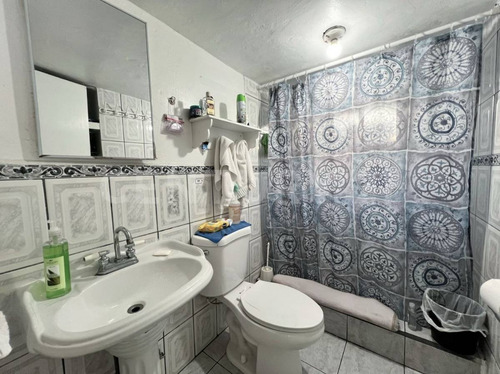 Rcv-1412 Casa En Venta 1 Piso Col. Crosthwhite Rosarito