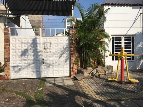Habitación Amoblada Con Servicios Incluidos . Patqueadero