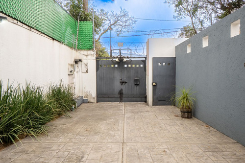 Vive Al Sur De La Cdmx En Un Condominio De Solo 2 Casas Con 3 Recámaras Y Patio