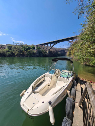 Lancha Sea Ray 260 Sundeck