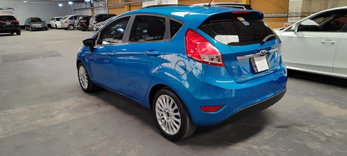 Ford Fista Titanium 1.6 Mt