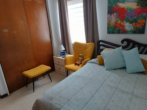 Apartamento En Venta Bello Campo Con Estacionamiento