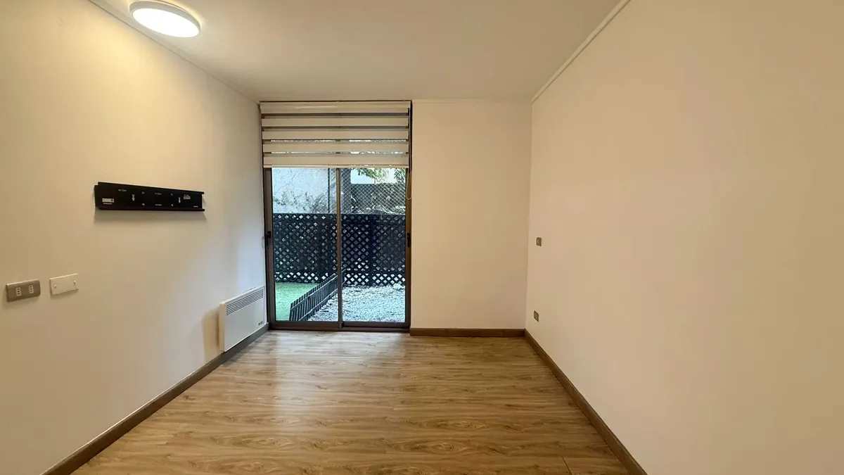 Imagen 2 de 14 de Diagonal Oriente Con Patio (163004)