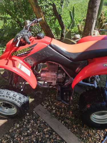 Imagen 3 de 6 de Honda Trx 250 Cuadriciclo