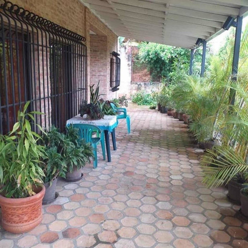 Imagen 9 de 11 de Quinta En La Urb Turumo
