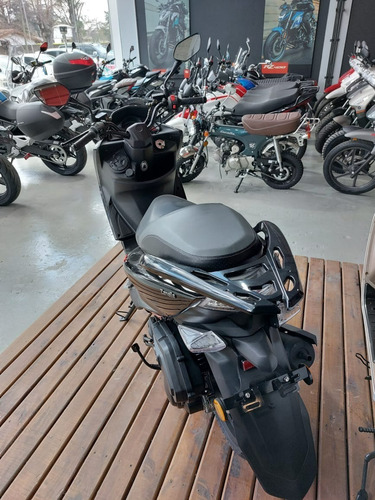 Imagen 6 de 19 de Zanella Cruiser X - Unico Moto Canning