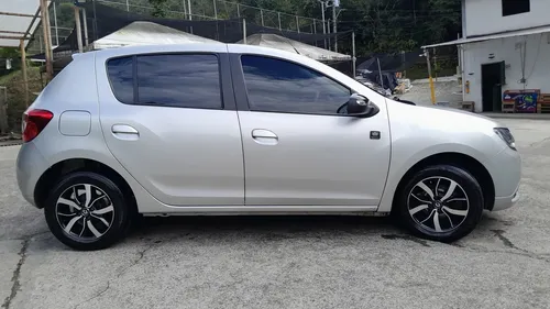 Renault Sandero 1.6 Authentique / Life