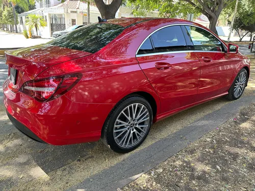 Mercedes-Benz Clase CLA 1.6 200 Cgi Sport At