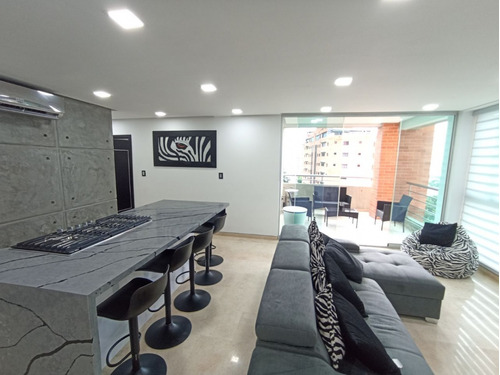 Apartamento En Res. Alameda Suites, El Parral    Pra-097