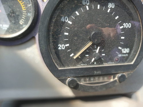 Volare V8 Escolar E Fretamento