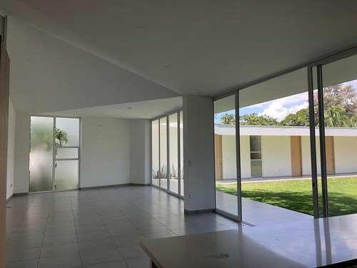 Casa En Venta En Villa Del Rosario. Cod V28471