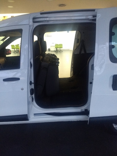 Imagen 21 de 25 de Kangoo Express Emotion 5 Asientos 1.6 16v 115 Cv 2022 D