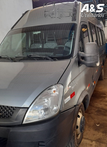 Imagem 2 de 14 de Iveco Daily 55c17 Ano 2016 Executiva 19 Lug Ais Ref 973