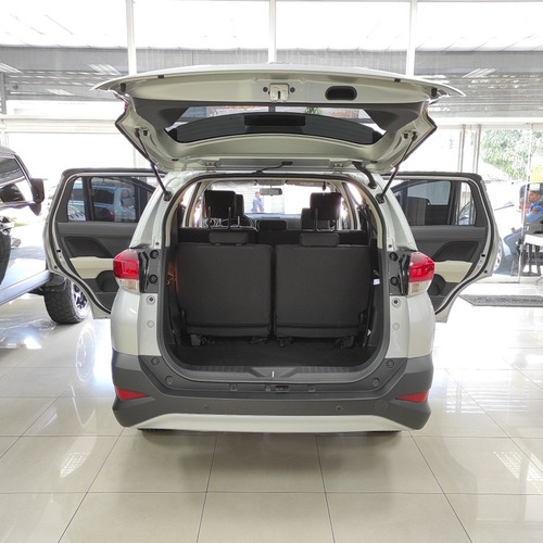 Imagen 7 de 11 de Toyota Rush G