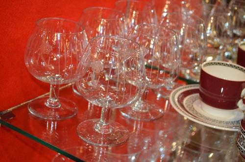 Antiguas Copas De Cognac Medio Cristal Con Talla Napoleón