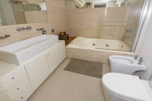 Imagen 17 de 30 de Exclusivo Triplex En Barrio Parque!