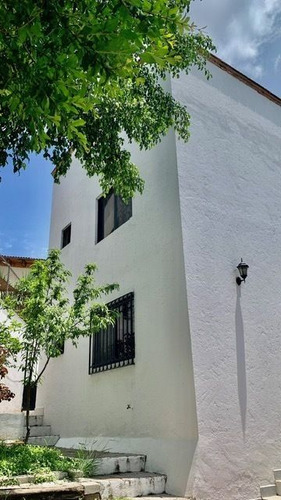 Casa Dalia , Colinas Del Parque(en Esta Casa, Solo Faltas Tu!!)