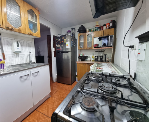 Amplio Dpto,3d/1b/1e ,remodelado. Segundo Piso .valor Insupe