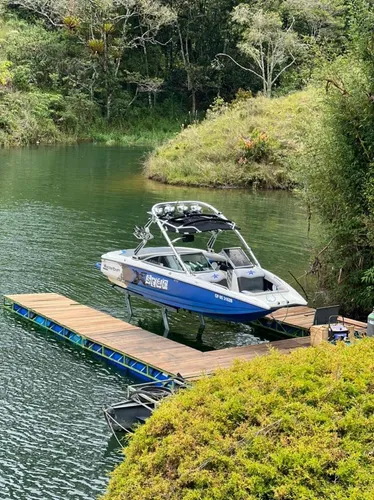 Smart Dock Elevador Para Bote De 3.000 Kl