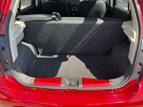 Nissan March 1.6 Sense Mt