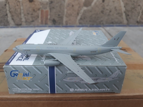 Avion Airbus A330-200 Mrtt De Royal Air Force escala 1:400