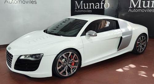 Imagen 2 de 15 de Audi R8 5.2 V10 Quattro 2011