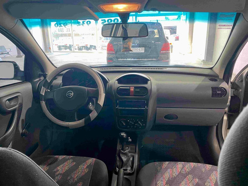 Chevrolet Corsa 2 Full