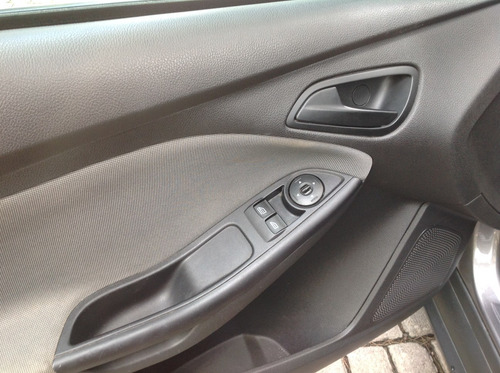 Imagen 12 de 15 de Ford Focus 2013 2.0 S 5vel Mt