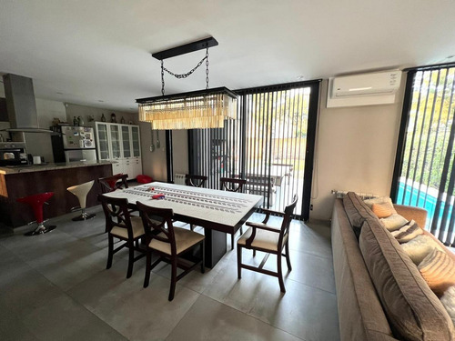 Imagen 3 de 18 de Casa - Barrio Parque Leloir