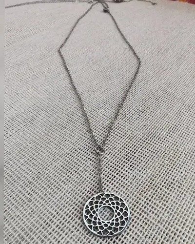 Imagen 3 de 4 de Dije Mandala Diseño Lariat De Acero Inoxidable Con Cadena