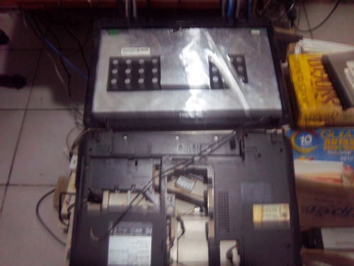 Laptop Toshiba Satellite L645 (s4102) - Carcasa
