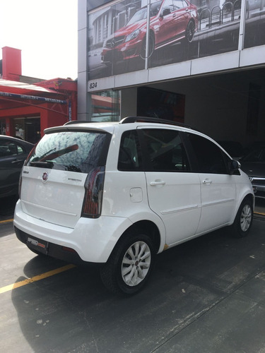 Imagem 4 de 10 de Fiat Idea 1.4 Attractive Flex Manual 2015