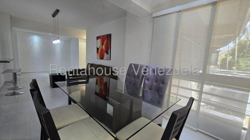 Tg Lindo Apartamento Con Excelentes Areas Sociales, Solarium, Piscina, Cancha De Futbolito, Pozo, Calle Cerrada. En Venta En La Tahona 25-18320 Ys