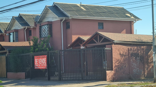 En Venta Comuna Maipú Casa Esquina Aislada.