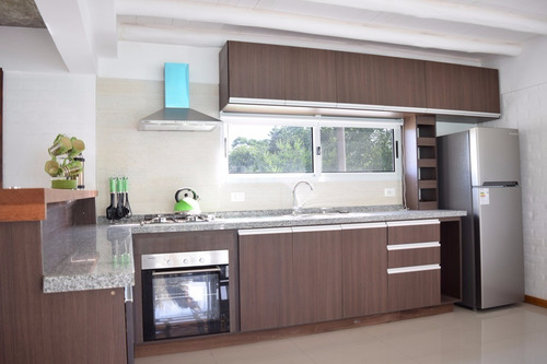 Imagen 22 de 30 de Casa De 3 Dormitorios Y 2 Baños A 50 Mts De La Playa