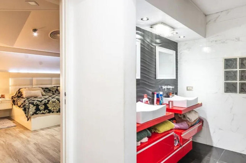 Casa En Venta - 8 Dormitorios 7 Baños - 400mts2 - Ramos Mejía