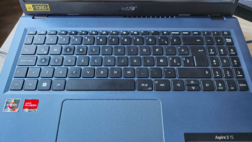 Laptop Acer Aspire 3 A315-24p Ryzen 7320u 8gb Ddr5 Ssd 500gb Azul (Usado)