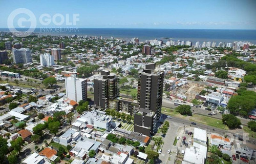 Vendo Apartamento De 1 Dormitorio Con Terraza Al Frente, En Construcción, Garaje Opcional, Malvín, Montevideo