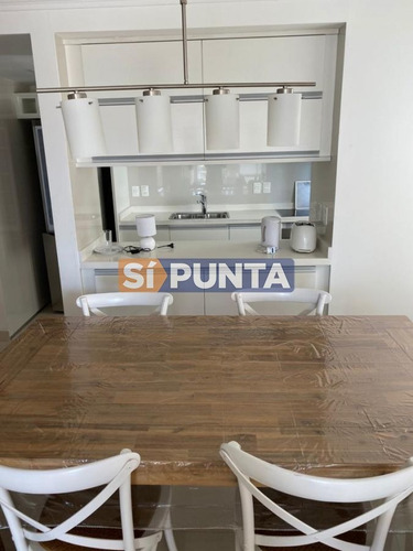 Imagen 3 de 10 de Apartamento En Playa Mansa