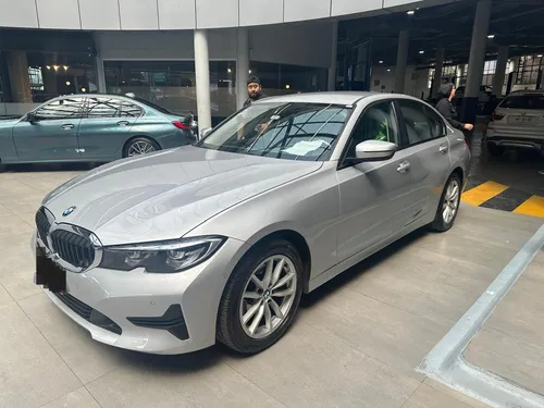 Elegante Bmw Serie 3, Modelo 320 Ia Executive, Año 2020