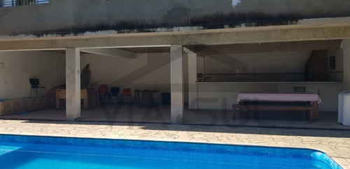Imagem 12 de 27 de (5.800 M²) Aconchegante Chácara À Venda Em Juquitiba/sp, Contendo Casa Sede Estilo Sobrado, Área De Festas Com Churrasqueira, Integrada Com A Piscina! - 267 - 71047927