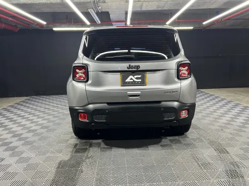 Jeep Renegade 1.8 Sport Plus
