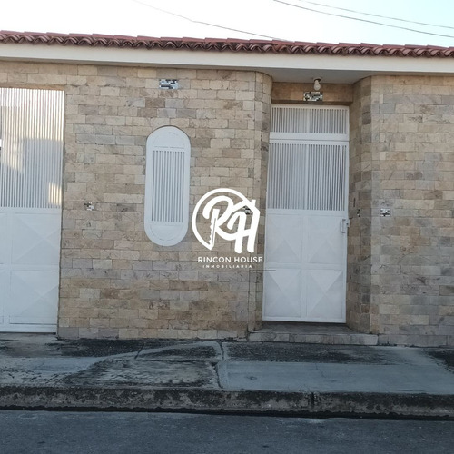 Casa En Venta En La Urb. La Fundación - Cagua