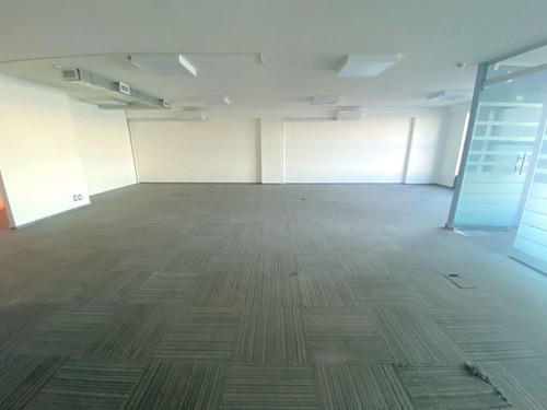 Venta Con Renta De Oficinas, Piso 10 En Marigot Office