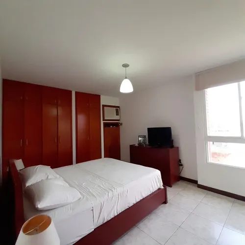 Juego De Cuarto Dormitorio Queen (Usado)